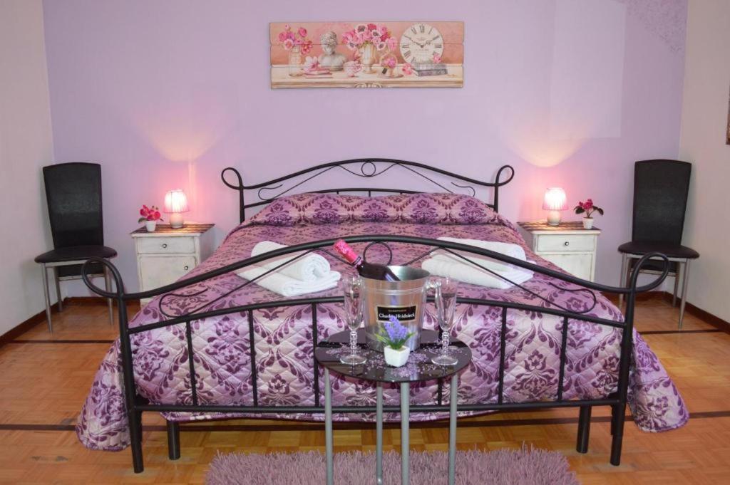 Hostel Josef Палермо Екстериор снимка