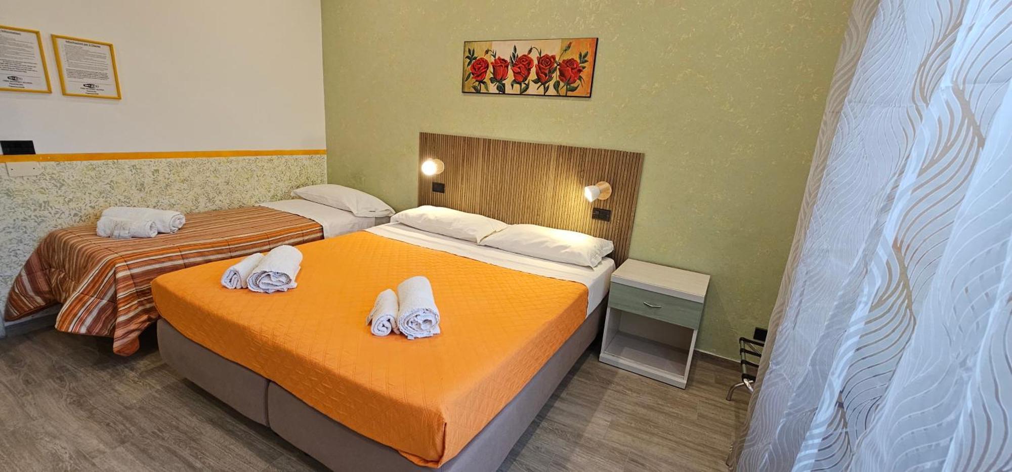 Hostel Josef Палермо Екстериор снимка
