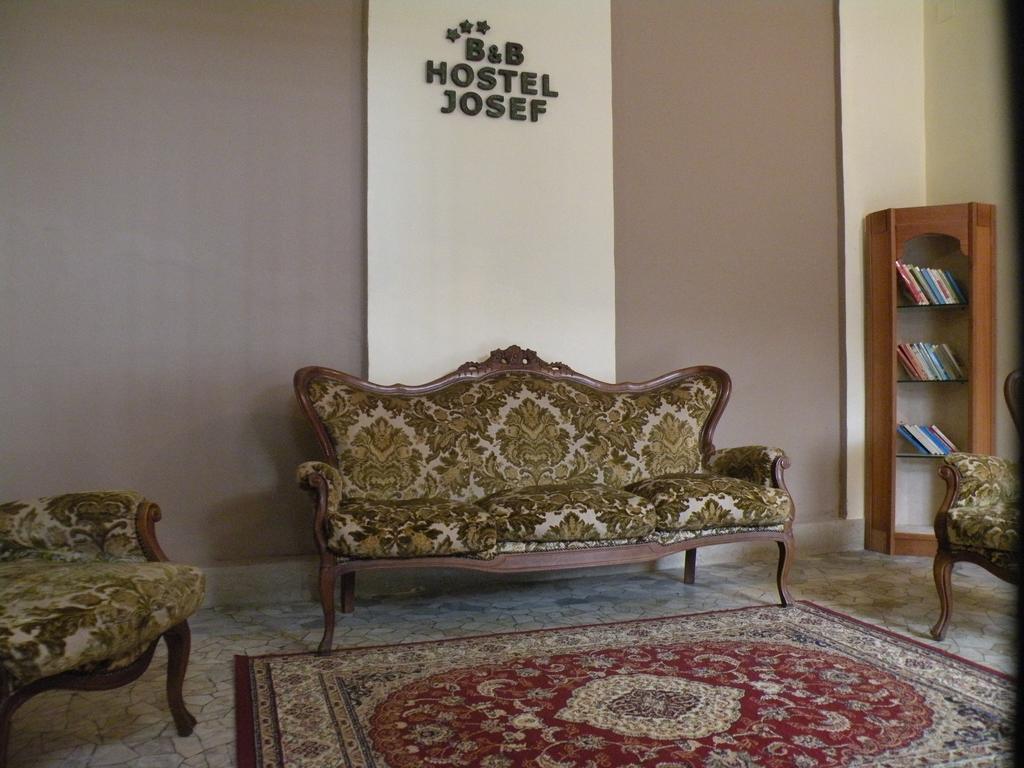 Hostel Josef Палермо Екстериор снимка