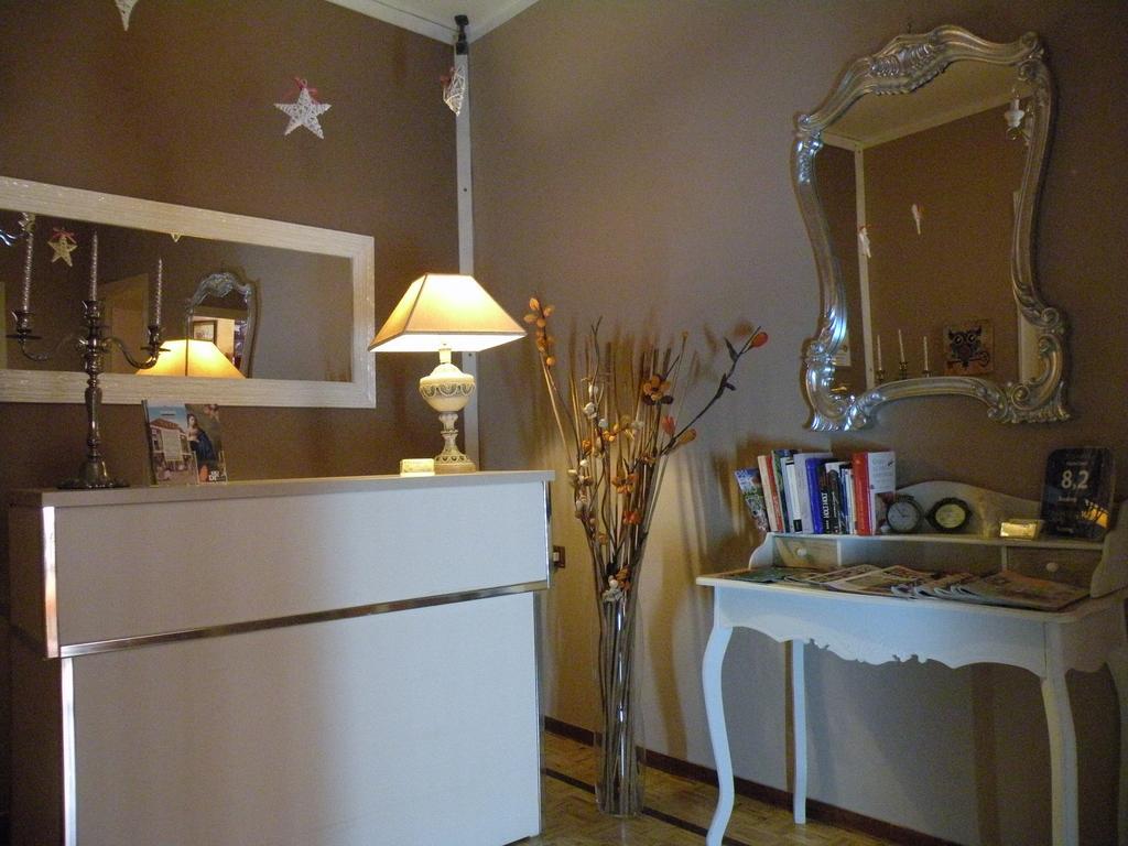 Hostel Josef Палермо Екстериор снимка