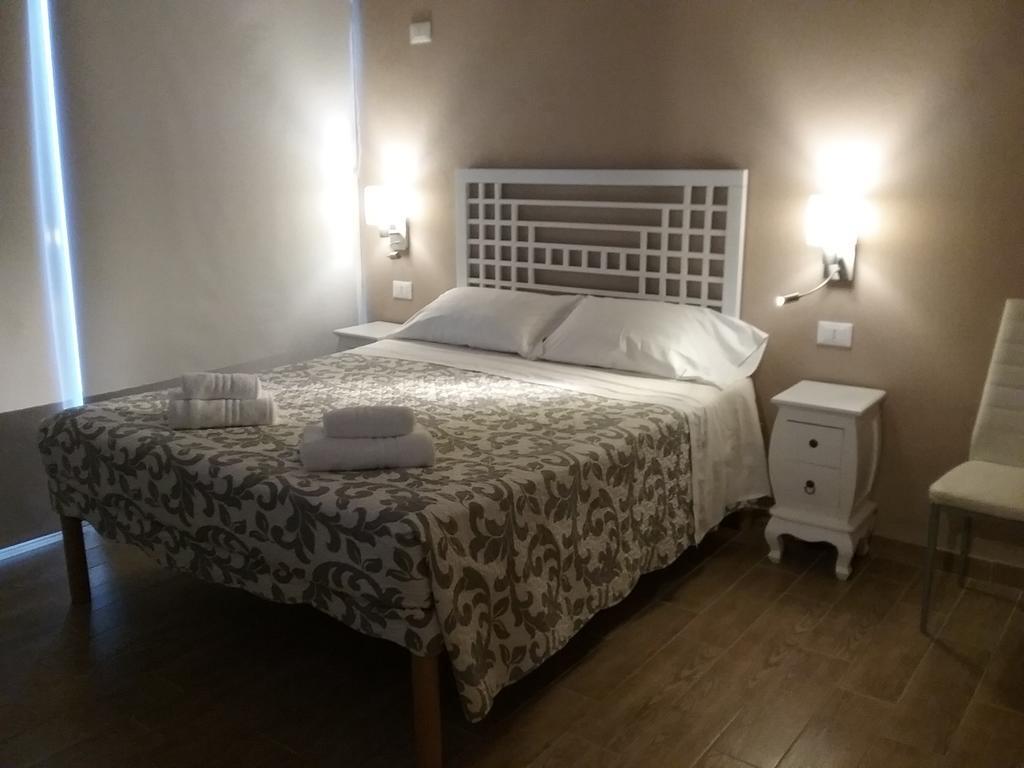 Hostel Josef Палермо Екстериор снимка